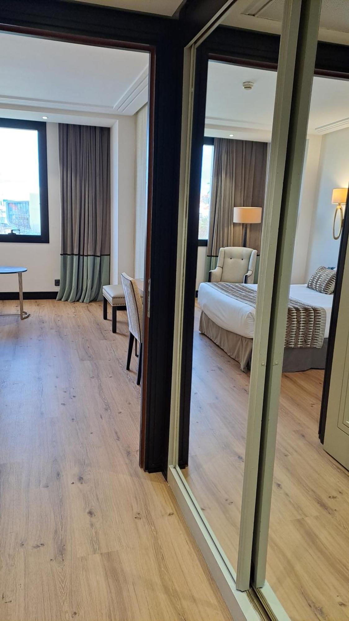 Bahía Hotel 4*